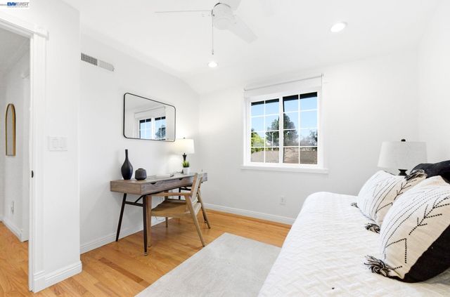 5228 Falmouth Pl, Newark, CA 94560