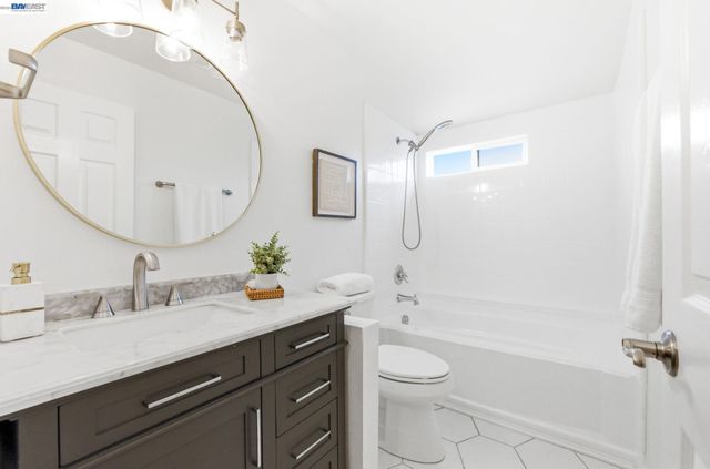 5228 Falmouth Pl, Newark, CA 94560