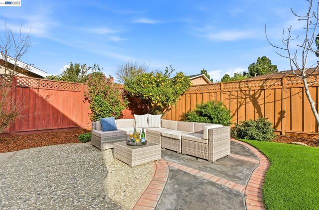 5228 Falmouth Pl, Newark, CA 94560