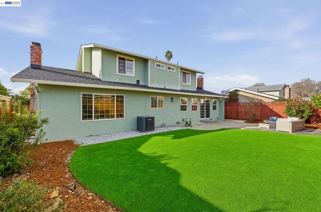 5228 Falmouth Pl, Newark, CA 94560