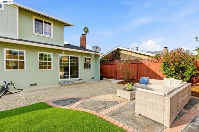 5228 Falmouth Pl, Newark, CA 94560