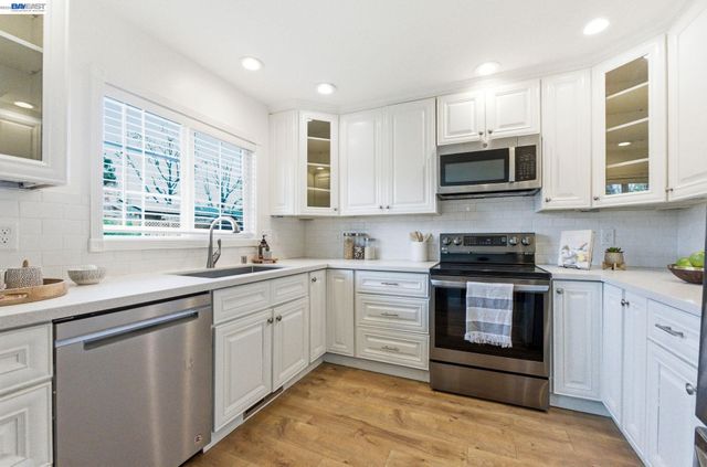 5228 Falmouth Pl, Newark, CA 94560