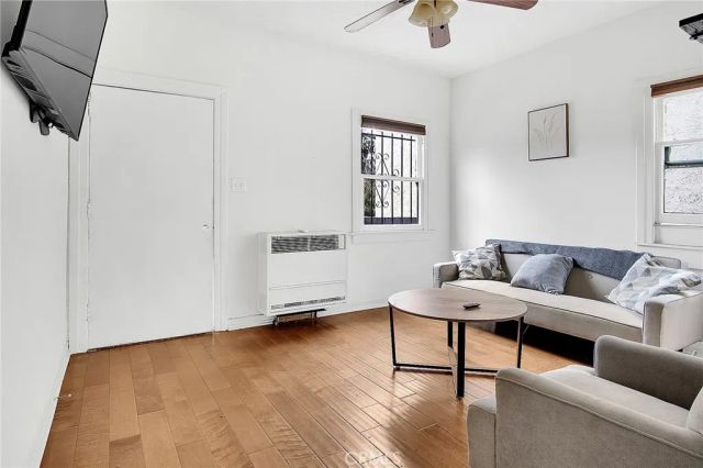 1431 Silver Lake Boulevard, Silver Lake, CA 90026