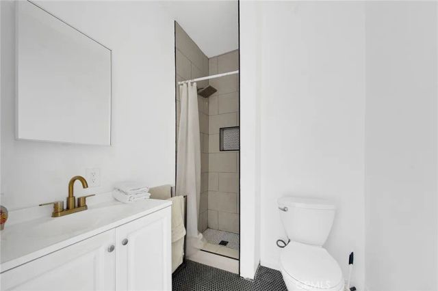 1431 Silver Lake Boulevard, Silver Lake, CA 90026