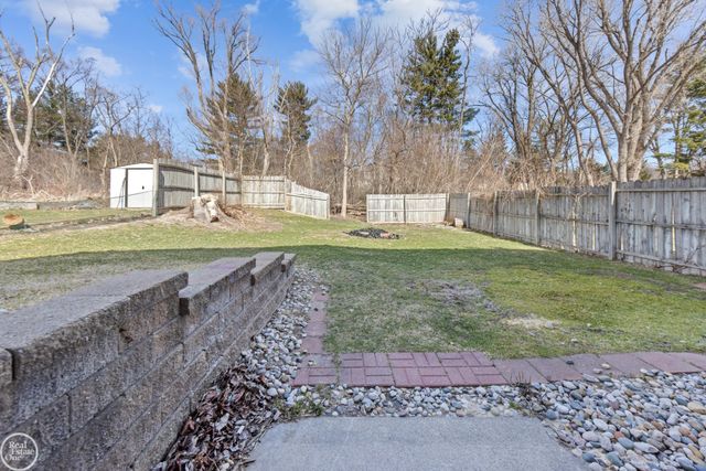 8365 22 Mile Road, Shelby Twp, MI 48317