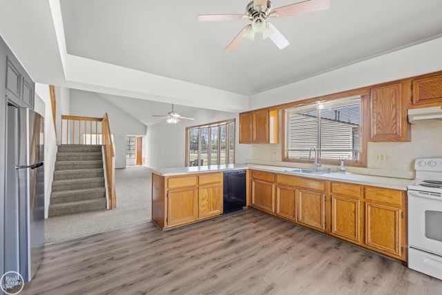 8365 22 Mile Road, Shelby Twp, MI 48317