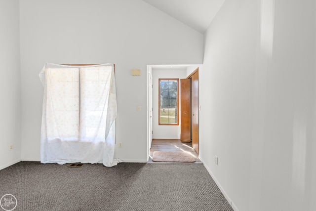 8365 22 Mile Road, Shelby Twp, MI 48317