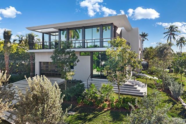 375 S Hibiscus Dr, Miami Beach, FL 33139