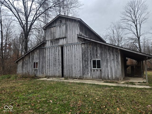 7956 W County Road 75 S, Greencastle, IN 46135