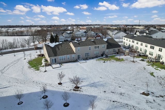 204 Dorset Avenue, Oswego, IL 60543