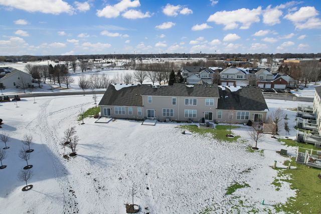 204 Dorset Avenue, Oswego, IL 60543