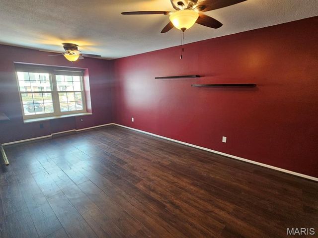 1737 Herault Place H, St Louis, MO 63125