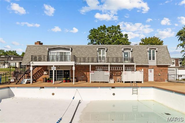 1737 Herault Place H, St Louis, MO 63125