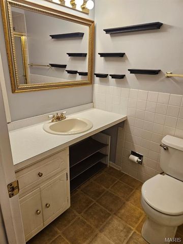 1737 Herault Place H, St Louis, MO 63125