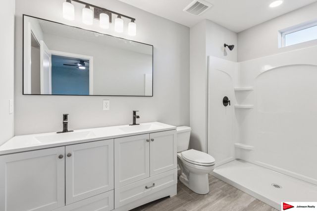 1216 Valley View Street, Valley, NE 68064