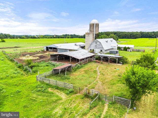 5474 WOODSIDE LN, Bealeton, VA 22712