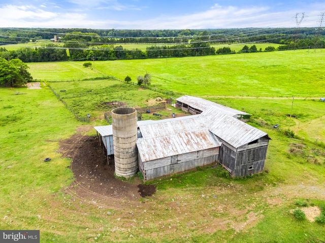 5474 WOODSIDE LN, Bealeton, VA 22712