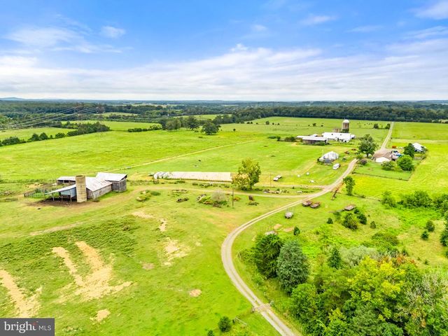 5474 WOODSIDE LN, Bealeton, VA 22712