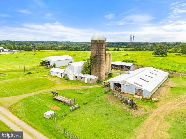 5474 WOODSIDE LN, Bealeton, VA 22712