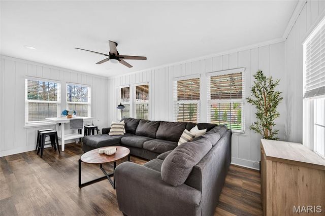 1115 Childress Avenue, St Louis, MO 63139