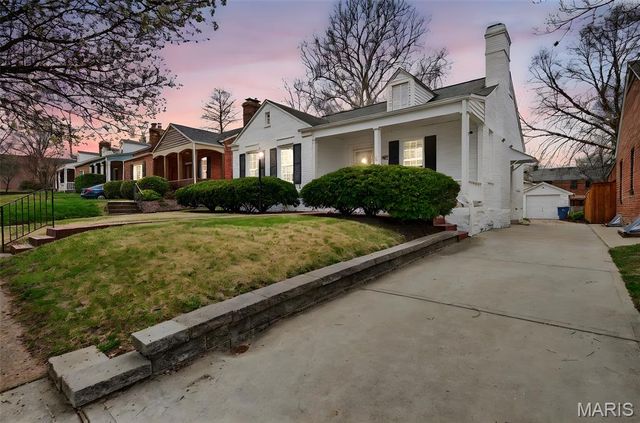 1115 Childress Avenue, St Louis, MO 63139