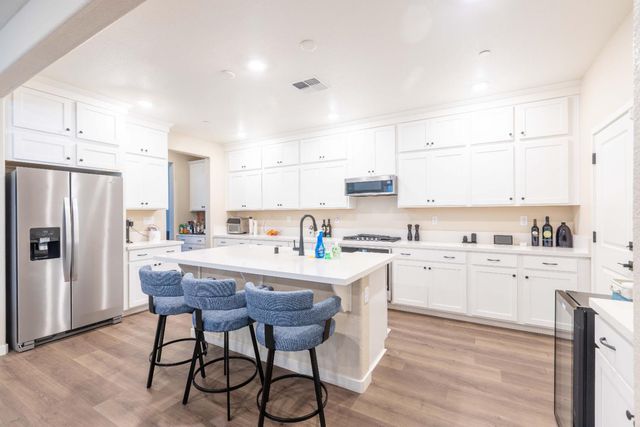 2909 Hazel Gaze St, Sacramento, CA 95833