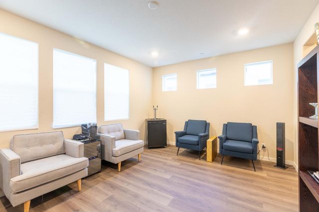 2909 Hazel Gaze St, Sacramento, CA 95833