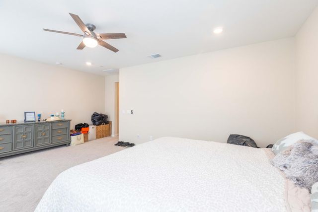 2909 Hazel Gaze St, Sacramento, CA 95833