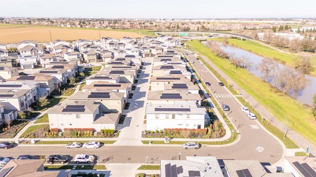 2909 Hazel Gaze St, Sacramento, CA 95833