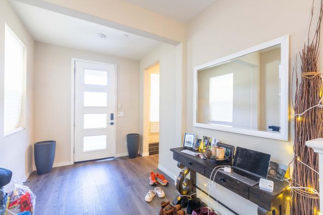 2909 Hazel Gaze St, Sacramento, CA 95833