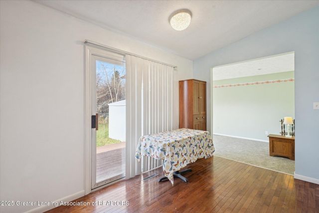 4328 Chadburne Drive, Lansing, MI 48911