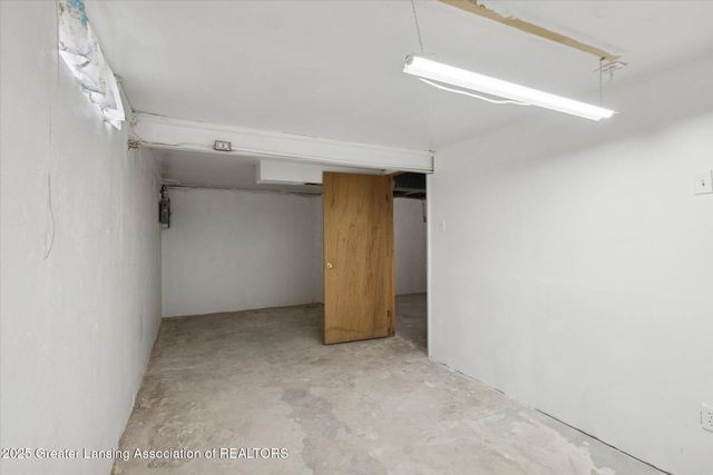 4328 Chadburne Drive, Lansing, MI 48911