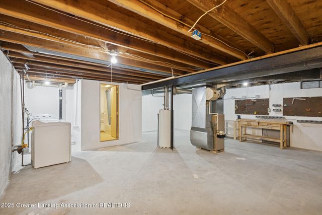 4328 Chadburne Drive, Lansing, MI 48911