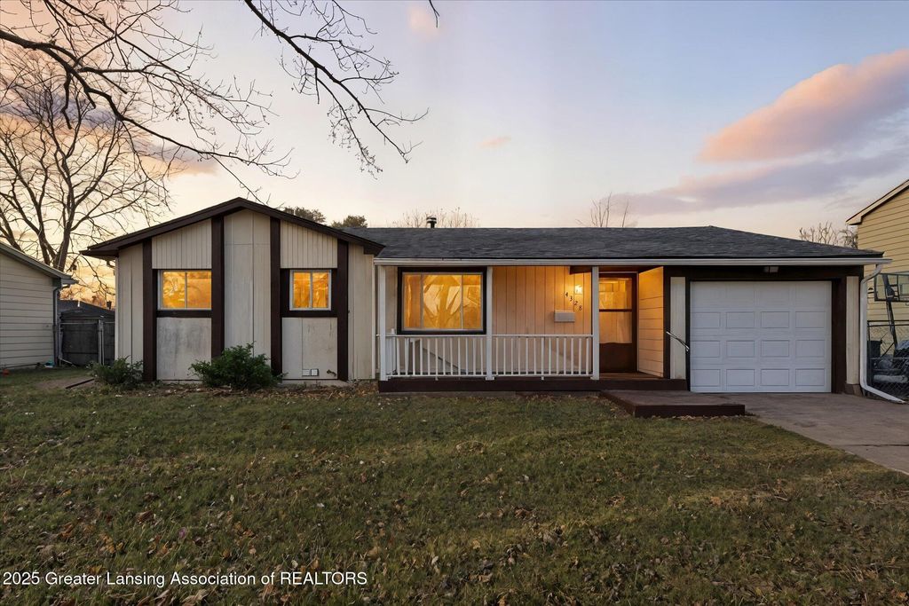 4328 Chadburne Drive, Lansing, MI 48911