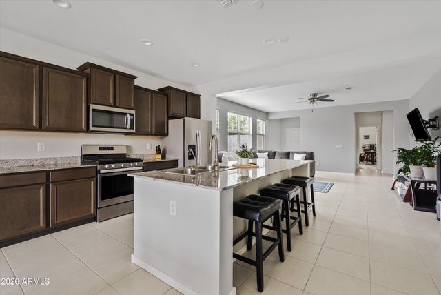 528 W MAGENA Drive, San Tan Valley, AZ 85140