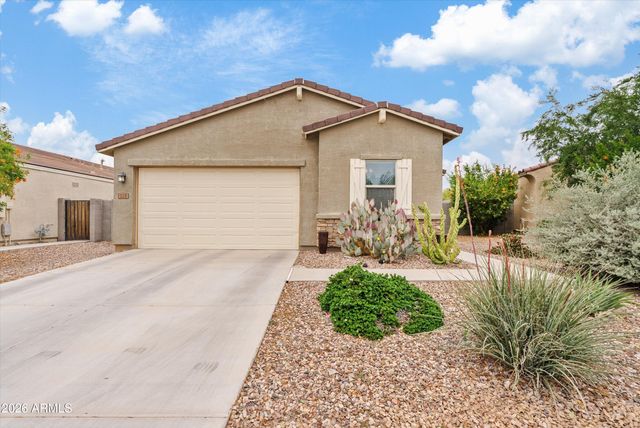 528 W MAGENA Drive, San Tan Valley, AZ 85140