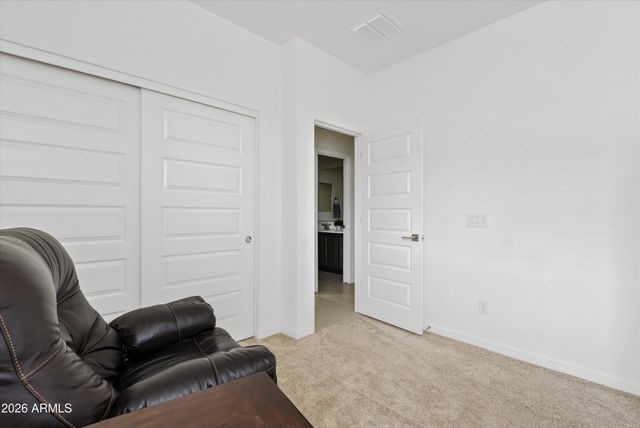 528 W MAGENA Drive, San Tan Valley, AZ 85140