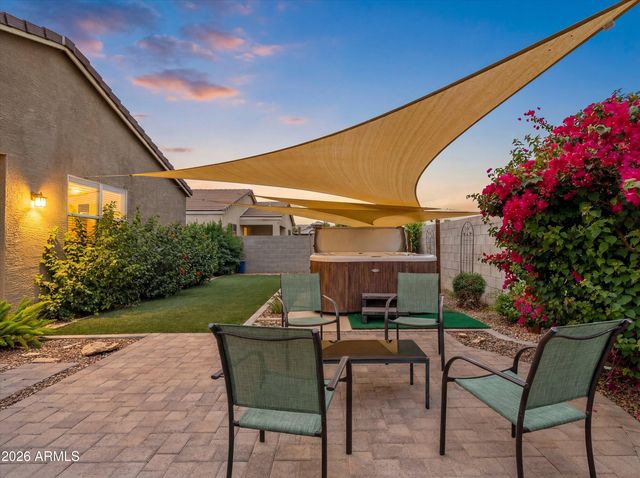 528 W MAGENA Drive, San Tan Valley, AZ 85140