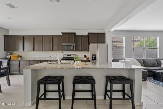 528 W MAGENA Drive, San Tan Valley, AZ 85140