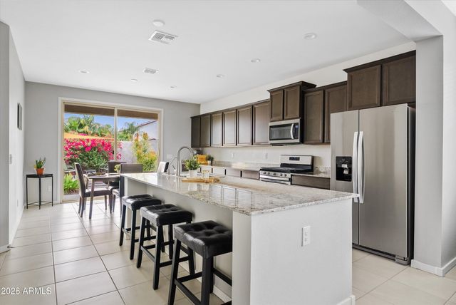 528 W MAGENA Drive, San Tan Valley, AZ 85140