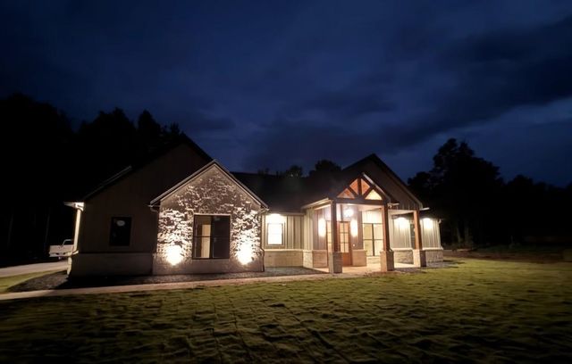 210 Stonebrook Ct, Gilmer, TX 75640