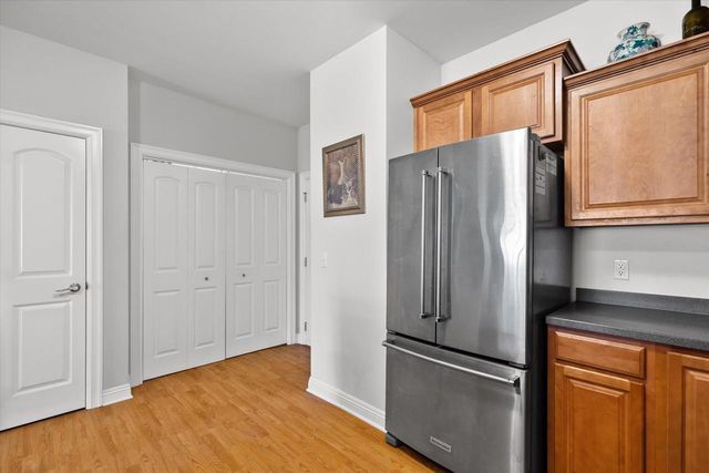 W205N16507 Cranberry Creek LANE, Jackson, WI 53037