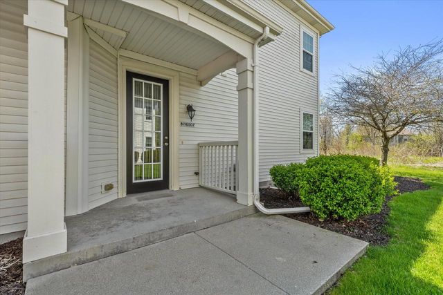 W205N16507 Cranberry Creek LANE, Jackson, WI 53037