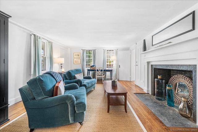45 Main Street, Essex, CT 06442