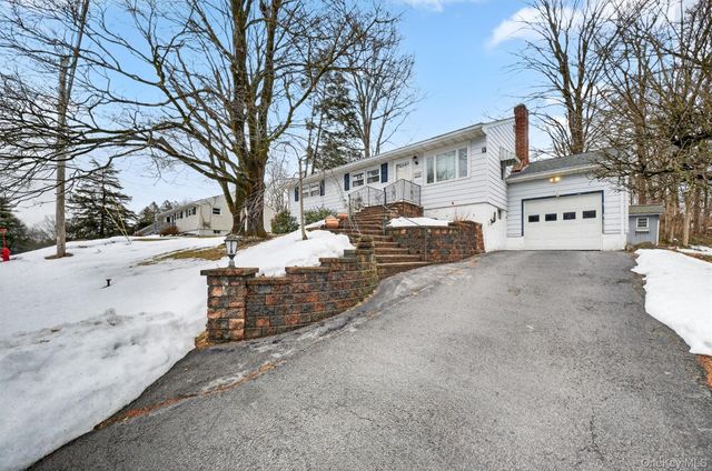 46 Stephanie Lane, Poughkeepsie, NY 12603