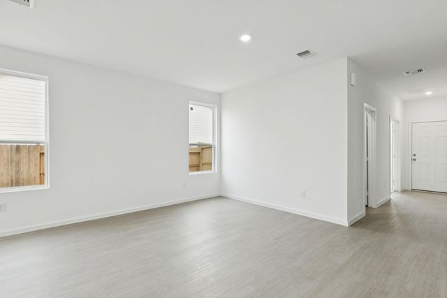 6735 Camila Street, Cove, TX 77523