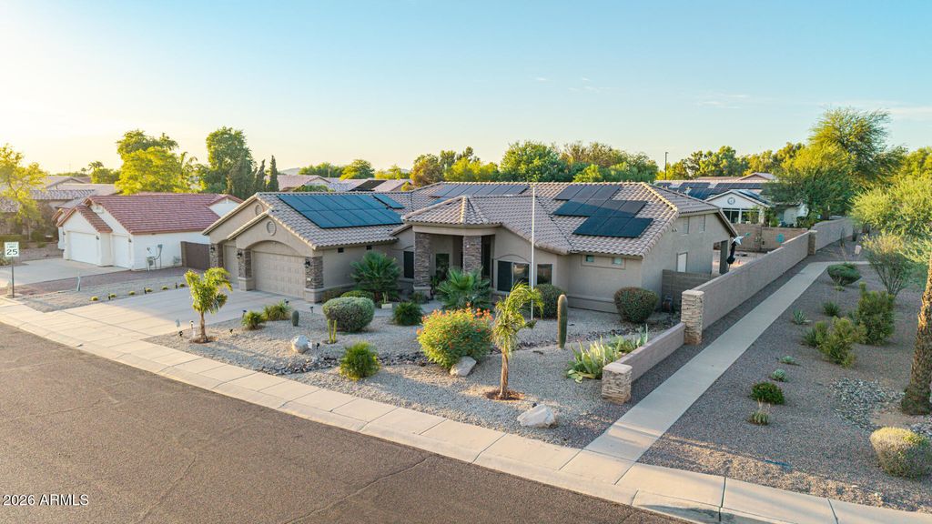 240 E PEBBLE Trail, Casa Grande, AZ 85122 — exterior