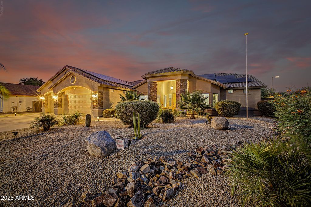 240 E PEBBLE Trail, Casa Grande, AZ 85122 — photo 2