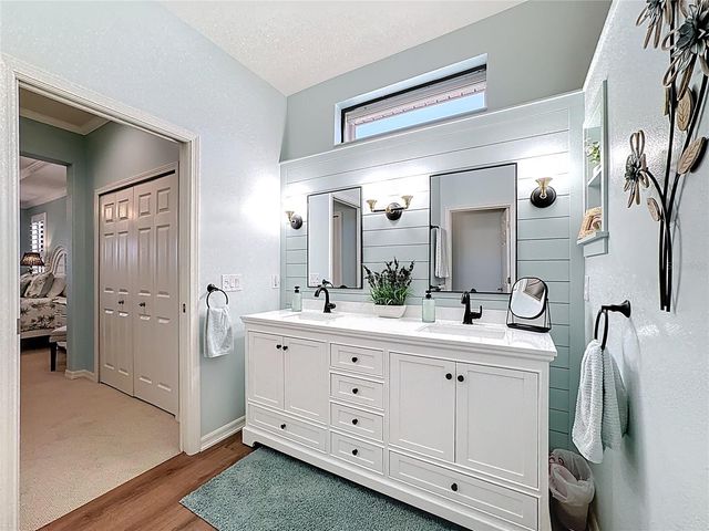 1896 BATELLO DRIVE, Venice, FL 34292