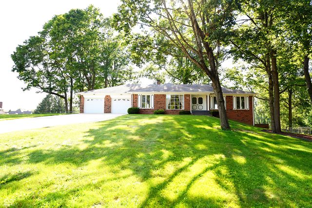 509 Oak Boulevard West Drive, Greenfield, IN 46140